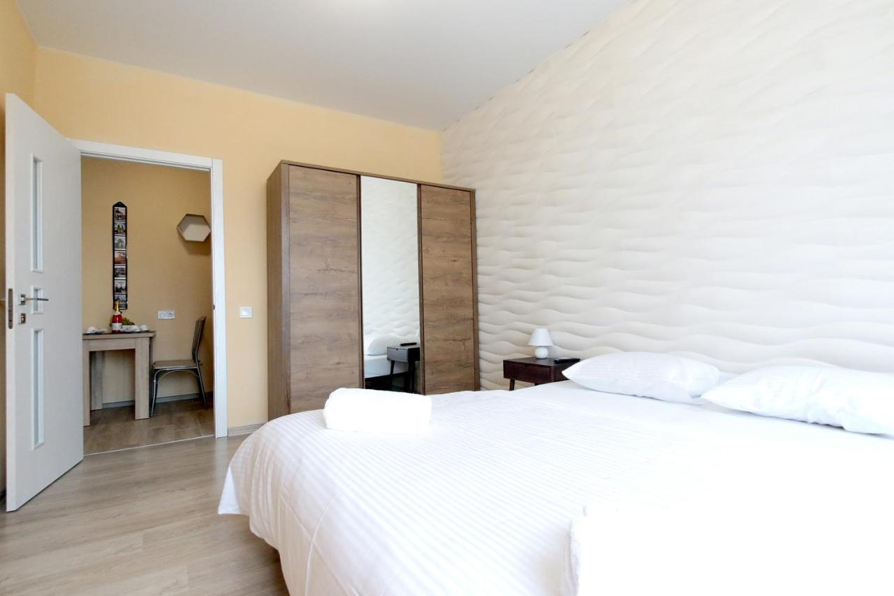 "Deluxe Apartments" On Balabana 12 - 1222 Lviv Buitenkant foto
